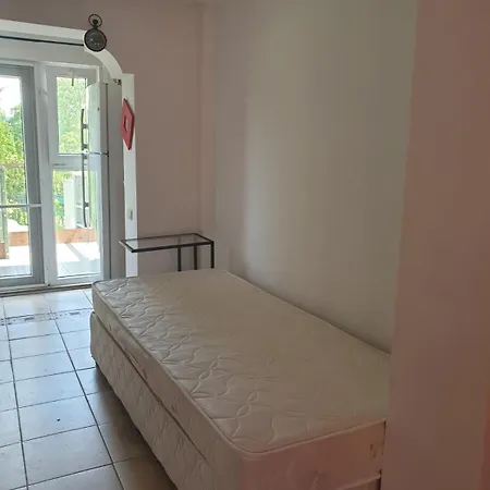 Vilă Джулия